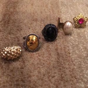 Bundle of 5 size 5 rings in EUC